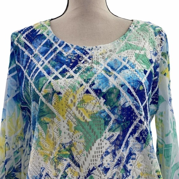 SHARKBITE Floral Multicolor 3/4 Sleeve Blouse - Picture 13 of 13